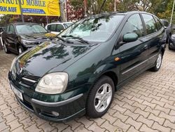Grün Gebraucht 2005 Nissan Almera Tino Acenta+ Van / Kleinbus | 1.350 € (Superpreis)