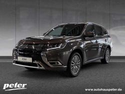 Braun Gebraucht 2020 Mitsubishi Outlander P-HEV Top SUV | 23.890 € (Fairer Preis)