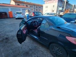 Schwarz Gebraucht 2003 Peugeot 206 CC Cabrio | 1.100 € (Guter Preis)