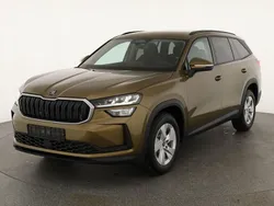 Gold bronze metallic Neu 2025 Skoda Kodiaq Selection SUV | 47.445 € (Superpreis)