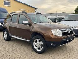 Braun Gebraucht 2011 Dacia Duster Lauréate SUV | 5.700 € (Fairer Preis)