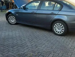 Grau Gebraucht 2008 BMW 320 Limousine | 3.900 € (Guter Preis)