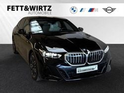 Saphirschwarz metallic Gebraucht 2024 BMW i5 M Sport Limousine | 54.490 € (Guter Preis)