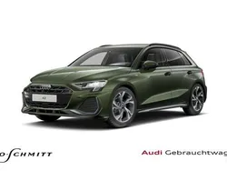 Distriktgrün metallic Gebraucht 2024 Audi A3 Sportback S-Line Limousine | 35.980 € (Etwas zu teuer)