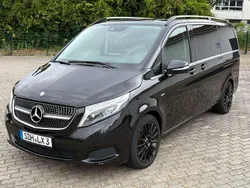 Schwarz Gebraucht 2015 Mercedes V220 Edition Van / Kleinbus | 30.500 € (Etwas zu teuer)