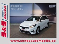 Weiß Gebraucht 2023 Kia Ceed Sportswagon Edition 7 Kombi | 17.490 € (Fairer Preis)