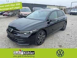 Grenadillschwarz metallic Neu 2025 VW Golf Style Limousine | 47.660 €