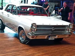Weiß Gebraucht 1966 Ford Fairlane Limousine | 21.000 €