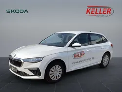 Candyweiss Gebraucht 2024 Skoda Scala Essence Kleinwagen | 19.965 € (Fairer Preis)