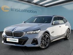 Grau Gebraucht 2025 BMW 520 Kombi | 47.149 € (Superpreis)