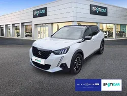 Weiß Gebraucht 2021 Peugeot 2008 GT SUV | 20.890 € (Etwas zu teuer)