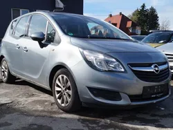 Silber Gebraucht 2014 Opel Meriva Edition Van / Kleinbus | 3.990 € (Guter Preis)