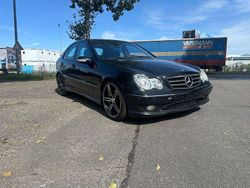 Schwarz Gebraucht 2003 Mercedes C32 AMG AMG Limousine | 8.999 € (Fairer Preis)