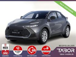 Grau (marlin grau metallic) Neu 2025 Toyota C-HR Comfort SUV | 29.088 € (Superpreis)