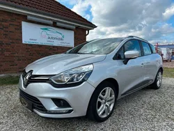 Grau Gebraucht 2017 Renault Clio IV Limousine | 8.999 € (Fairer Preis)