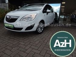 Weiß Gebraucht 2013 Opel Meriva Active Van / Kleinbus | 8.490 € (Etwas zu teuer)