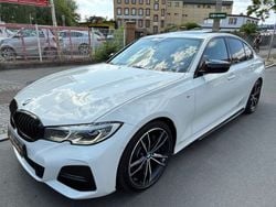 Weiß Gebraucht 2020 BMW 330 M Sport Limousine | 30.980 € (Fairer Preis)