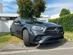 Grau Gebraucht 2020 Mercedes E300 AMG Kombi | 33.749 € (Guter Preis)