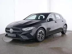 Nachtschwarz unilack Gebraucht 2024 Mercedes A180 Progressive Limousine | 30.300 € (Fairer Preis)