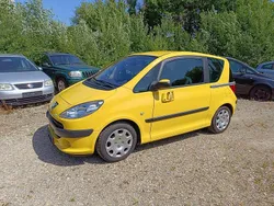 Gelb Gebraucht 2006 Peugeot 1007 Kleinwagen | 3.888 € (Fairer Preis)
