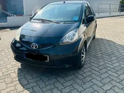 Schwarz Gebraucht 2006 Toyota Aygo Kleinwagen | 2.200 € (Fairer Preis)