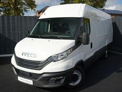Weiss Gebraucht 2022 Iveco Daily | 24.399 €