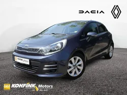 Grau (metallic) Gebraucht 2016 Kia Rio 2 Limousine | 9.930 € (Etwas zu teuer)