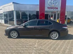 Graphitbraun metallic Gebraucht 2019 Toyota Camry Executive Limousine | 26.980 € (Guter Preis)