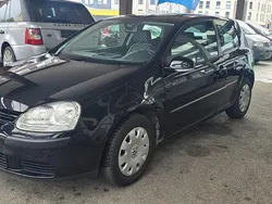 Schwarz Gebraucht 2004 VW Golf V Kleinwagen | 1.999 € (Guter Preis)