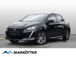 Schwarz Gebraucht 2023 Peugeot e-208 Allure Kleinwagen | 18.990 € (Fairer Preis)
