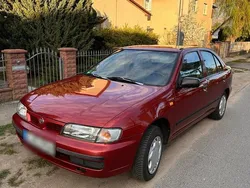 Rot Gebraucht 1998 Nissan Almera Limousine | 2.000 € (Guter Preis)