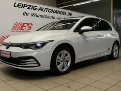 Weiß Gebraucht 2020 VW Golf VIII Life Limousine | 20.974 € (Teuer)