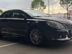 Schwarz Gebraucht 2010 Suzuki Kizashi Sport Limousine | 5.990 € (Fairer Preis)