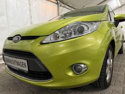Grün Gebraucht 2011 Ford Fiesta Titanium Limousine | 2.999 €