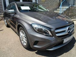 Grau Gebraucht 2015 Mercedes GLA200 Style SUV | 19.200 € (Fairer Preis)