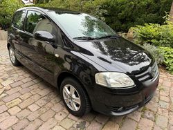 Schwarz Gebraucht 2010 VW Fox Style Kleinwagen | 3.850 € (Teuer)