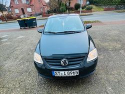 Schwarz Gebraucht 2010 VW Fox Kleinwagen | 1.400 €