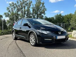 Schwarz Gebraucht 2012 Honda Civic Limousine | 9.600 € (Etwas zu teuer)