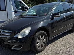 Schwarz Gebraucht 2006 Mercedes R350 Van / Kleinbus | 5.500 € (Fairer Preis)