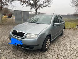 Silber Gebraucht 2004 Skoda Fabia Kleinwagen | 1.790 € (Etwas zu teuer)