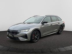 Graphitegrau metallic Gebraucht 2025 Skoda Octavia RS Kombi | 38.585 € (Guter Preis)