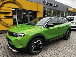 Matcha green Gebraucht 2023 Opel Mokka-e Ultimate SUV | 23.320 € (Fairer Preis)