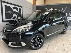 Schwarz Gebraucht 2015 Renault Grand Scénic III Bose Edition Van / Kleinbus | 9.499 € (Teuer)