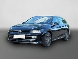 Grenadillschwarz metallic Neu 2025 VW Passat Elegance Kombi | 43.580 € (Superpreis)