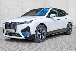 Weiß Gebraucht 2023 BMW iX M Sport SUV | 47.490 € (Fairer Preis)