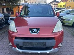 Rot Gebraucht 2008 Peugeot Partner Tepee Family Van / Kleinbus | 2.900 € (Etwas zu teuer)