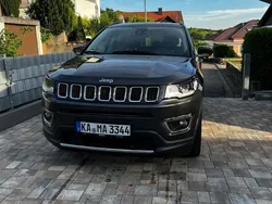 Grau Gebraucht 2018 Jeep Compass Limited SUV | 18.500 € (Fairer Preis)