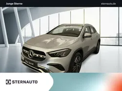 Silber Gebraucht 2024 Mercedes GLA180 Advanced SUV | 34.391 € (Guter Preis)
