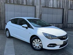 Weiß Gebraucht 2020 Opel Astra Business Edition Limousine | 15.550 € (Teuer)