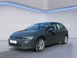 Grau Gebraucht 2020 VW Golf VIII Life Limousine | 17.770 € (Fairer Preis)